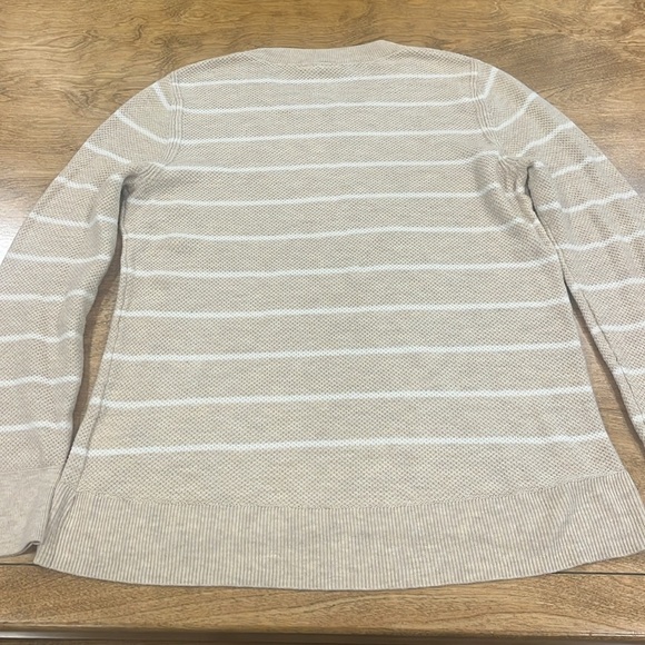 GAP Cream and White Crew Neck Sweater with Stripes - Picture 4 of 5